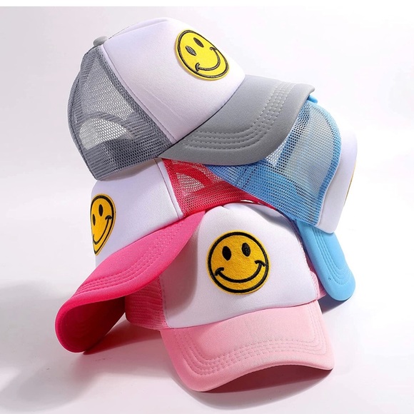 Smiley face trucker hat womens mesh baseball hat with adjustable snaps - Picture 3 of 3